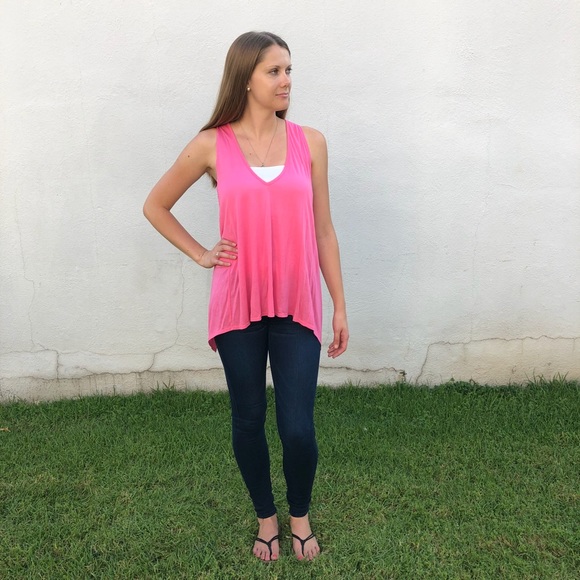 RILLER & FOUNT Pink Cross Back Sleeveless Top - Picture 2 of 6
